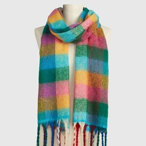 GAP Happy Plaid Scarf